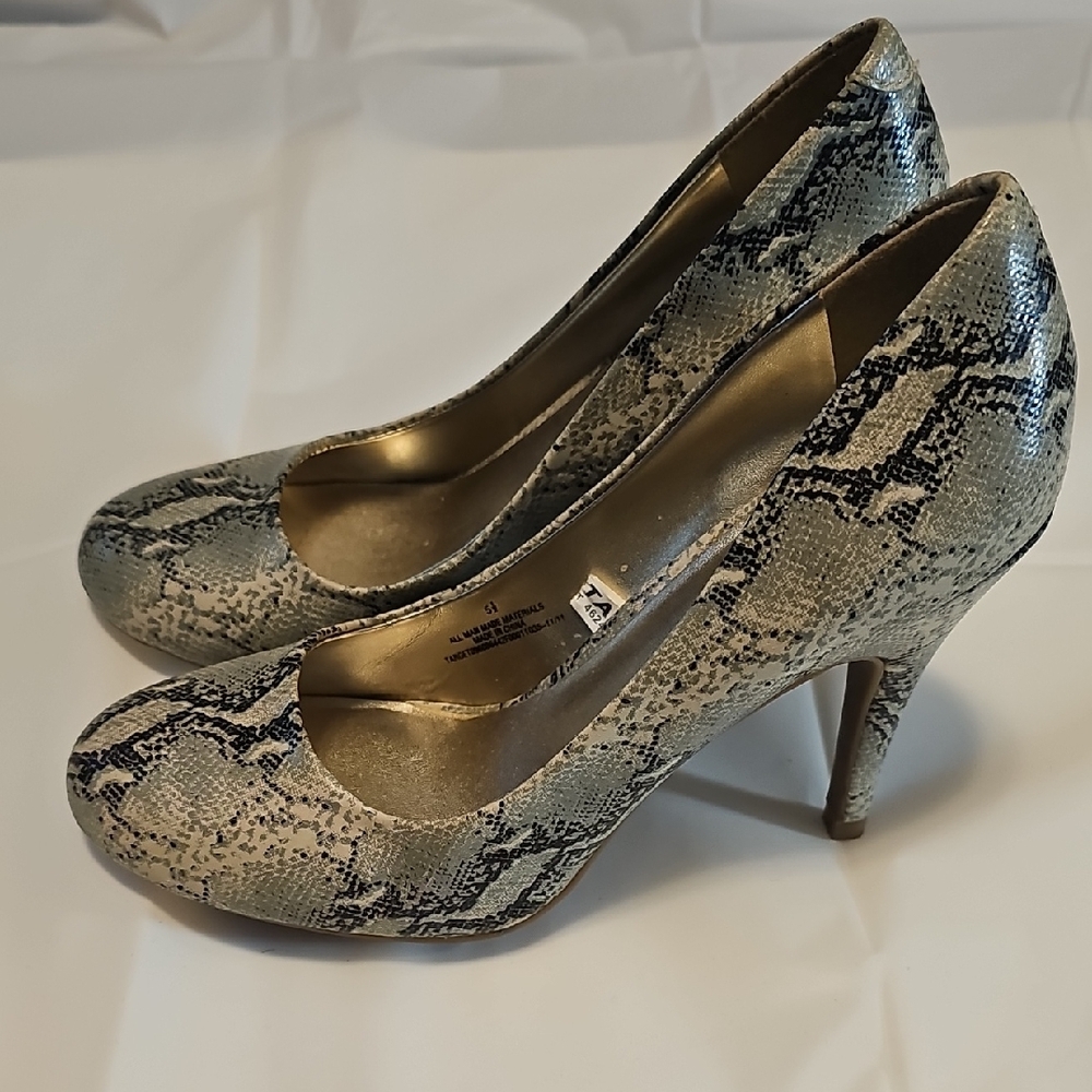 Mossimo Snakeskin Patterned Heels